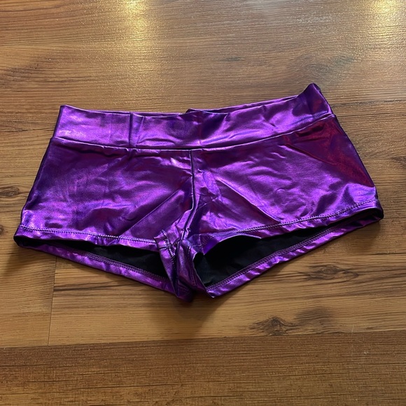 Music Legs Purple Metallic Booty Shorts One Size - Picture 2 of 6